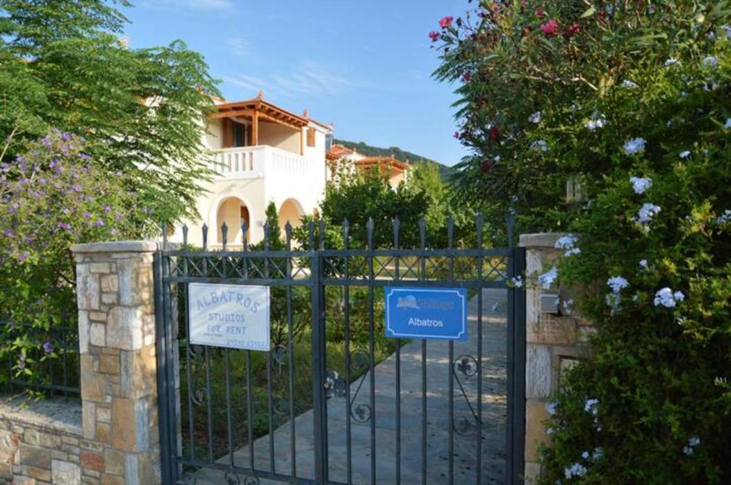 Albatros Villas Steni Vala Alonissos エクステリア 写真